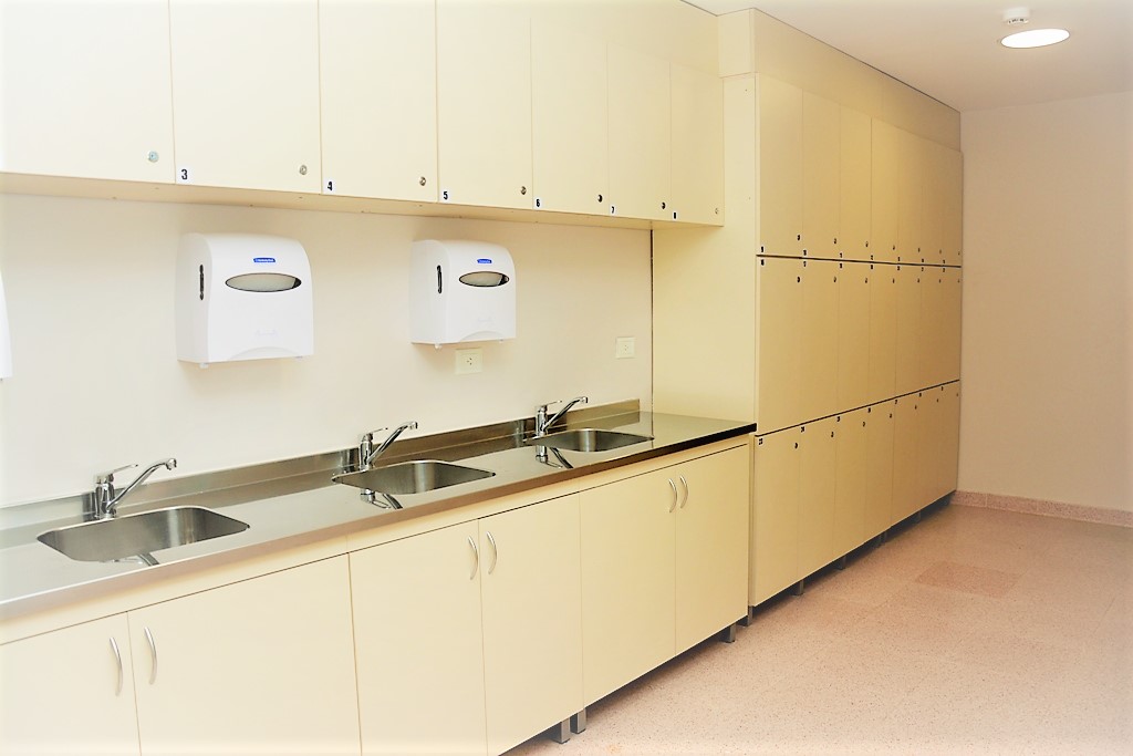 rea de sanitizacin - lockers individual